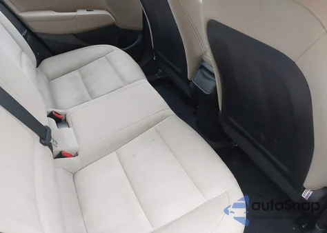 2017 Hyundai Elantra Se z USA, uszkodzony, nr VIN KMHD84LF1HU370228